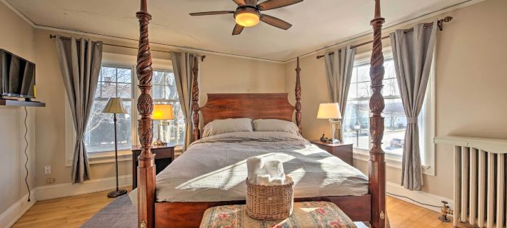 Pet-Friendly Sheboygan Home, 1 Mi to Lake Michigan Hotels in Sheboygan