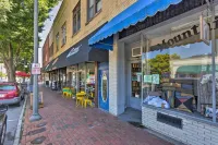 Modern Main St Apt in Downtown Waynesville! - 3-Star