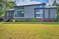 Secluded Morganton Tiny Home w/ Grills! - 3 tähden