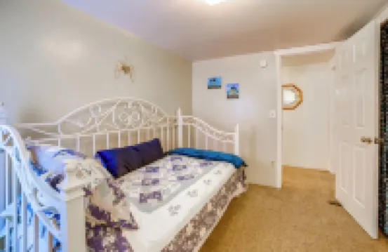 帶火坑、燒烤和庭院：阿德里安的家庭住宅