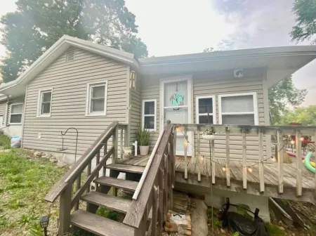 Peaceful lake retreat at the Lake of the Ozarks