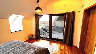 Casa Damadian Hotels in 