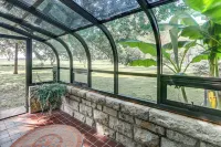 Pet-Friendly Home: Grill & Fire Pit in Manhattan