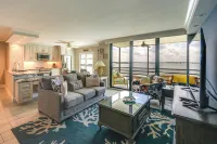 Coastal Marco Island Condo w/ Club Amenities! - parcheggio
