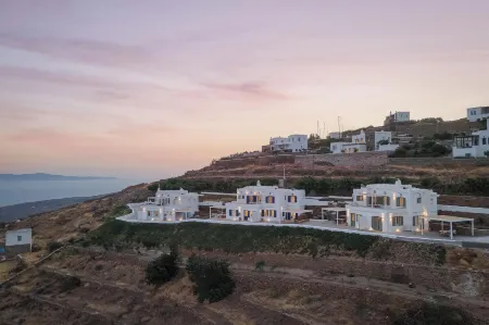 Morfes Luxury Apartments Отели в г. Triantaros