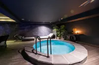 The Capital 15 on Orange Hotel & Spa - Romantic