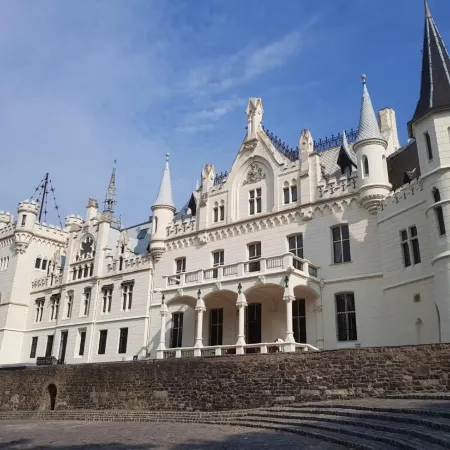 Residenz Kommende Отели рядом с достопримечательностью «Оберкассель»