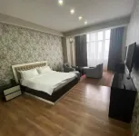 Sunrise Apartments - parking