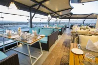 Velar Inn Hotel - breakfast