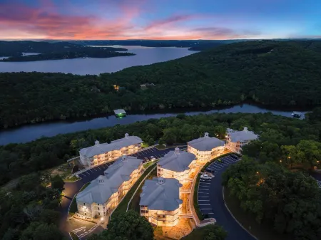 Ozark Mountain Oasis For 7!