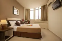 Leo Express Hotel Hotels near Masjid Jamek Alam Shah