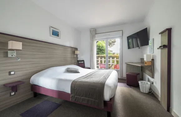 Contact Hôtel O’Nice 聖斯