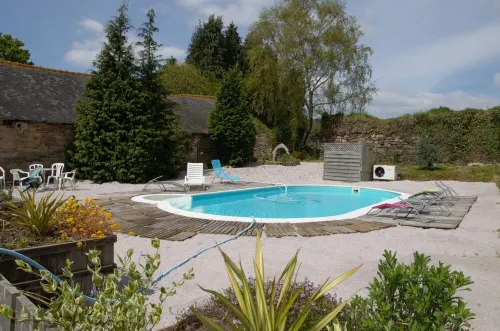 Kirnanogh - Charming Bed & Breakfast with swimming pool near Lac de Guerlédan Hotels in Cleguerec