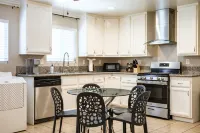 Modern Family Home w Full Amenities Near ONT Các khách sạn ở Chino Hills
