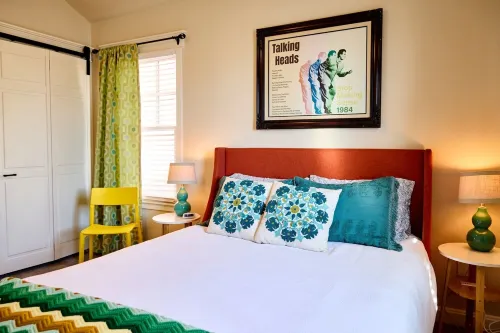 Charming 1-bedroom Carriage House in the best neighborhood in Longmont