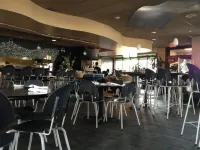 Entire home in quaint neighborhood -walk to restaurants and close to everything! โรงแรมในรอเชสเตอร์