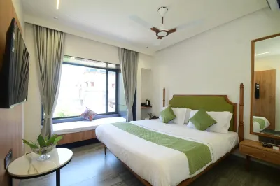 Crystal Inn Các khách sạn gần Dilwara Temples