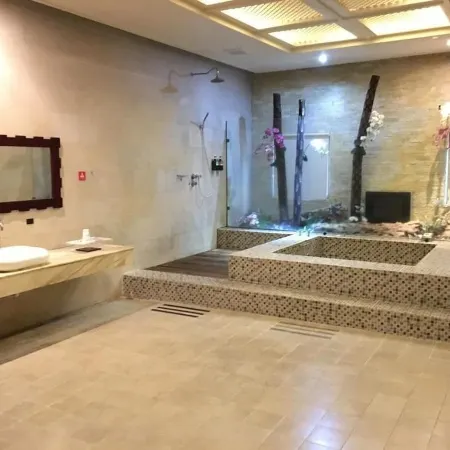 Her Home Spa Motel Douliu