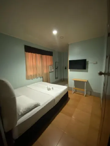 67th Boulevard Pension House فنادق في 