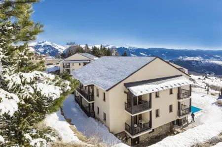 Résidence Odalys Mille Soleils Отели рядом с достопримечательностью «Station de Ski - Font Romeu Pyrénées 2000»