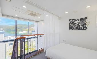 Tongyeong Botongui Naldeul Pension