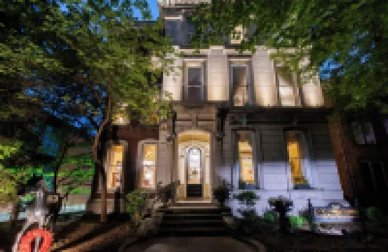 DuPont Mansion Bed & Breakfast Hotels in 