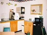 Richmond Inn and Suites Hotels in Richmond