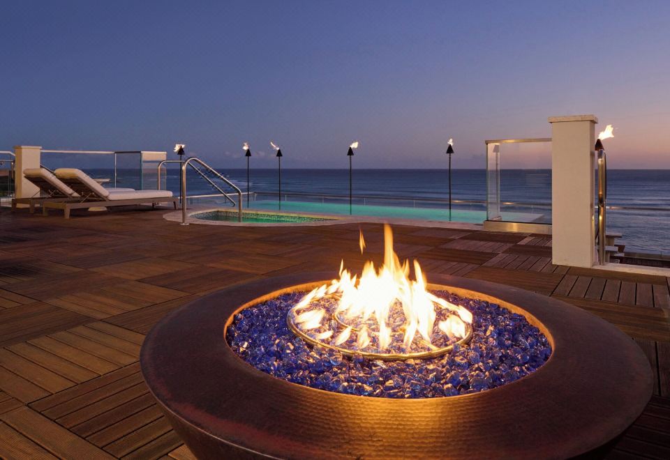 에스파시오 더 주얼 오브 와이키키의 럭셔리한 실내 모습