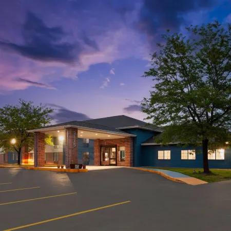 AmericInn by Wyndham Reedsburg