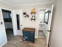 Cozy Casita with Private Courtyard - 1.3 Miles to Uofa / 3.5 Miles to Downtown