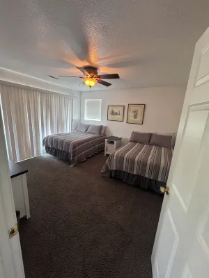 Stay & Play at a Top 10 Ohio Golf Course - private house right on the course!