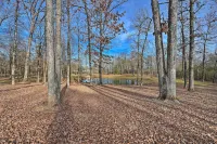 Hidden Oaks Broken Bow Vacation Rental, Pets OK! - 3-Star