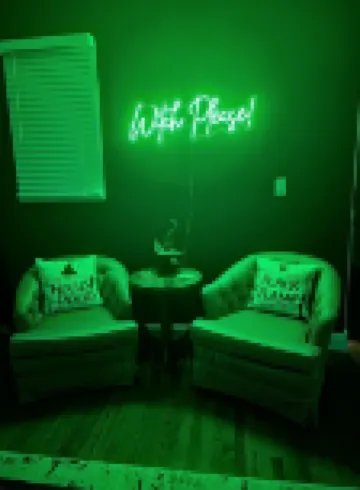 Lallys House, Historic Salem. Steps from common & Halloween events-Themed rooms!