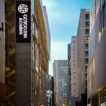 GOYOO INN & CABINS Отели рядом с достопримечательностью «Станция метро Cheongdam»