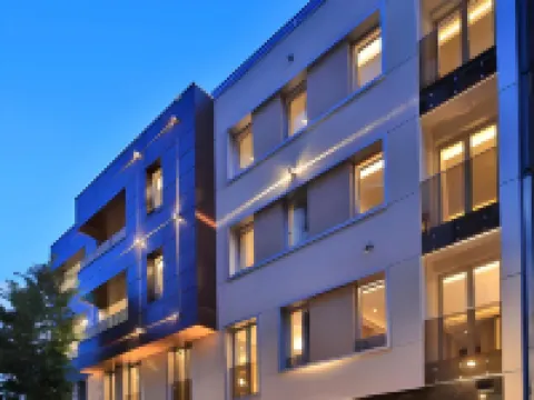 Sky Hotel โรงแรมใกล้โบสถ์เซนต์มาร์กออร์โธดอกซ์