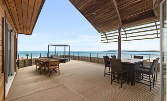 Sea Breeze - Spectacular Sea Views