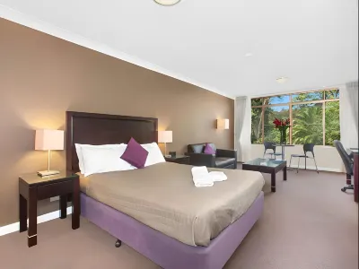 Checkers Resort Hotels near Cafe Delmatino