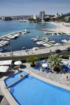 Hotel Costa Malaga by Pierre & Vacances Hotels near Acceso Ascensor Centro / Way To Elevator DownTown