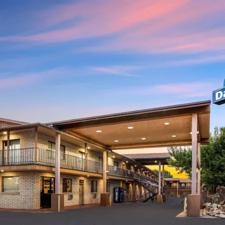 Days Inn by Wyndham Cortez