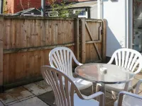 Georgian House to let in Newtown, Powys. Mid Wales.Accommodation for 4 persons. Hotels near The Buck Inn