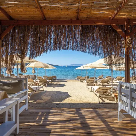 Halikarya Hotel & Restaurant Beach