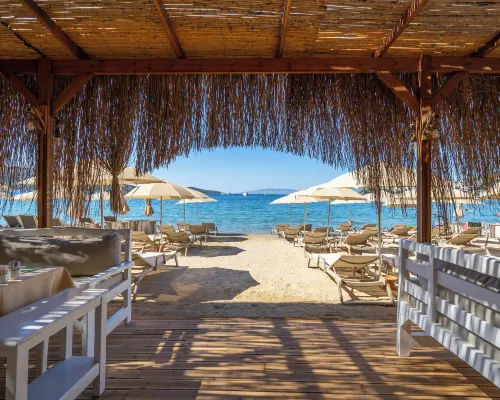 Halikarya Hotel & Restaurant Beach Hotels near Bitez Beach