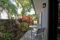 Delray Beach Getaway Minutes to Beach & More! - WiFi
