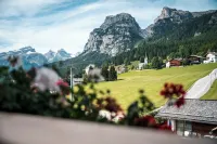 Hotel Antines - Mountain View