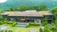 Mai Chau Ecolodge Hotels near Bè Mảng Hà Thi