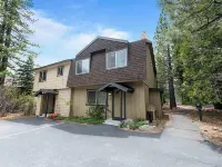 Gorgeous Tahoe Condo/Pools/Hot Tub/Tennis/ 1/2 Mile to Beach! Hotels in Dollar Point
