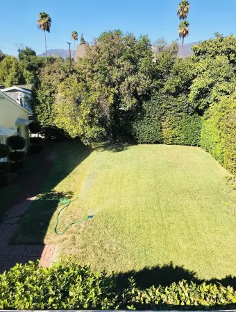 Cozy Studio with beautiful open private yard 5 minutes from Pasadena