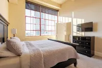 Picturesque Downtown Condo-Centralized Location with Secure Onsite Parking