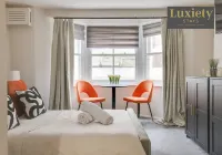 Gorgeous & Chic Studio City Centre High Street by Luxiety Stays Hotels in Southend-on-Sea