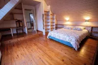 Le Grand Ker - Charming gîte 15 minutes walk from the beach Các khách sạn ở Plougasnou